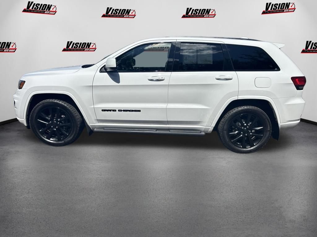 Used 2021 White Jeep Laredo X image 8