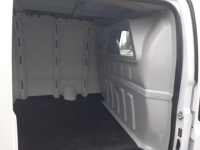 2025 Chevrolet Express Cargo Work Van - Photo 10