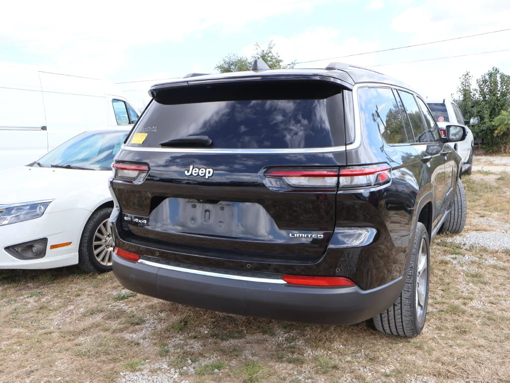 Used 2021 Black Jeep Limited image 17
