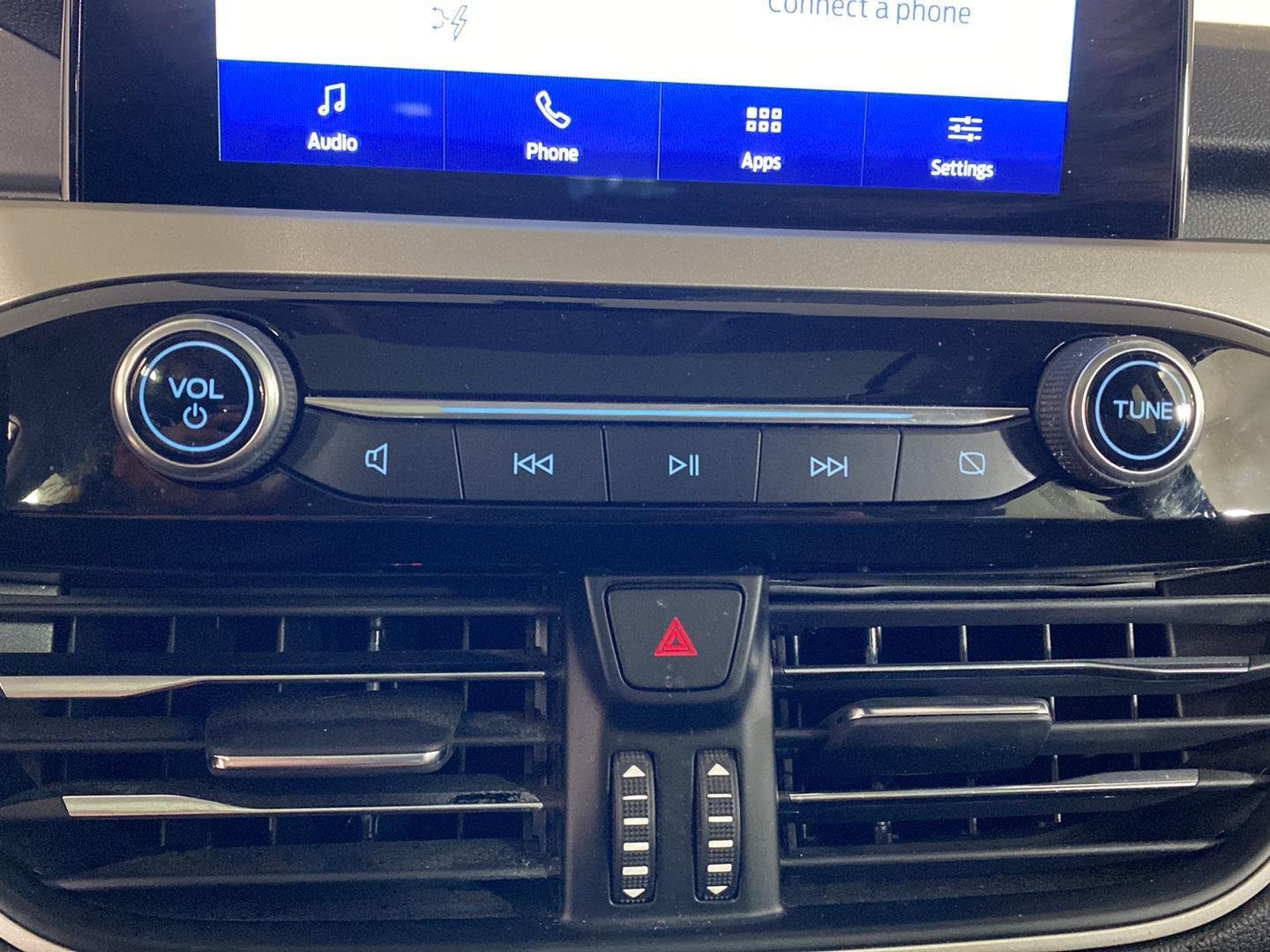 Used 2021 Red Metallic Ford SE image 14