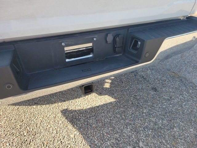 Used 2025 White Ford XLT image 27
