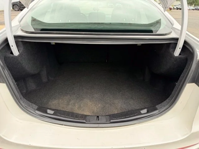 Used 2020 White Ford SE image 12