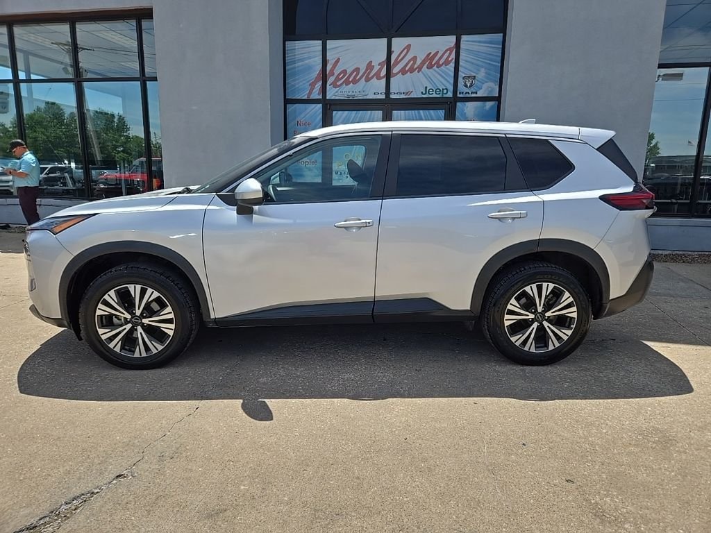 Used 2023 Silver Nissan SV image 6