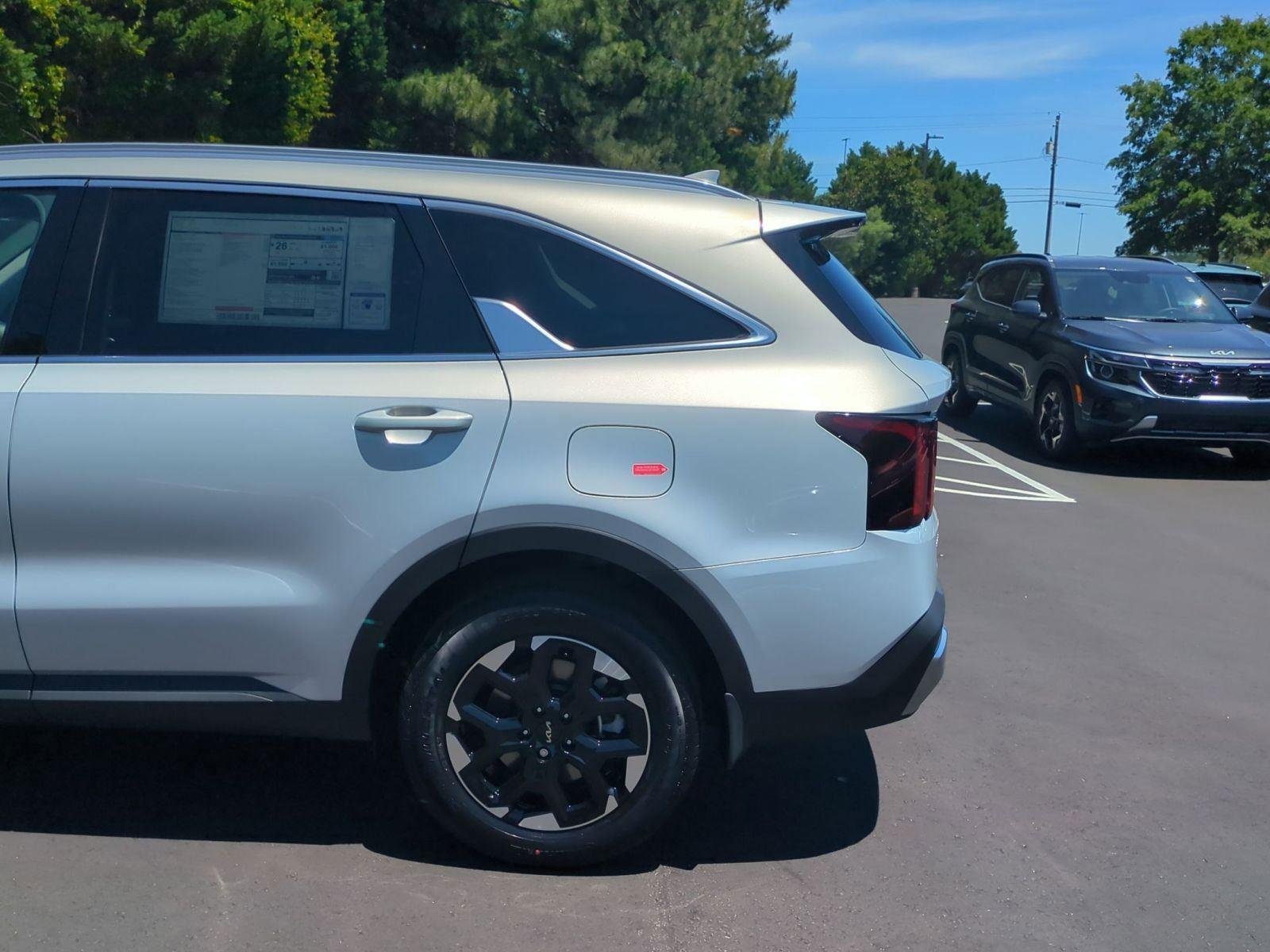 New 2026 Ivory Silver Kia S image 11