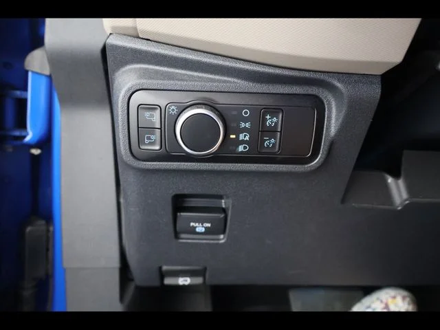 Used 2023 Blue Ford Wildtrak image 28