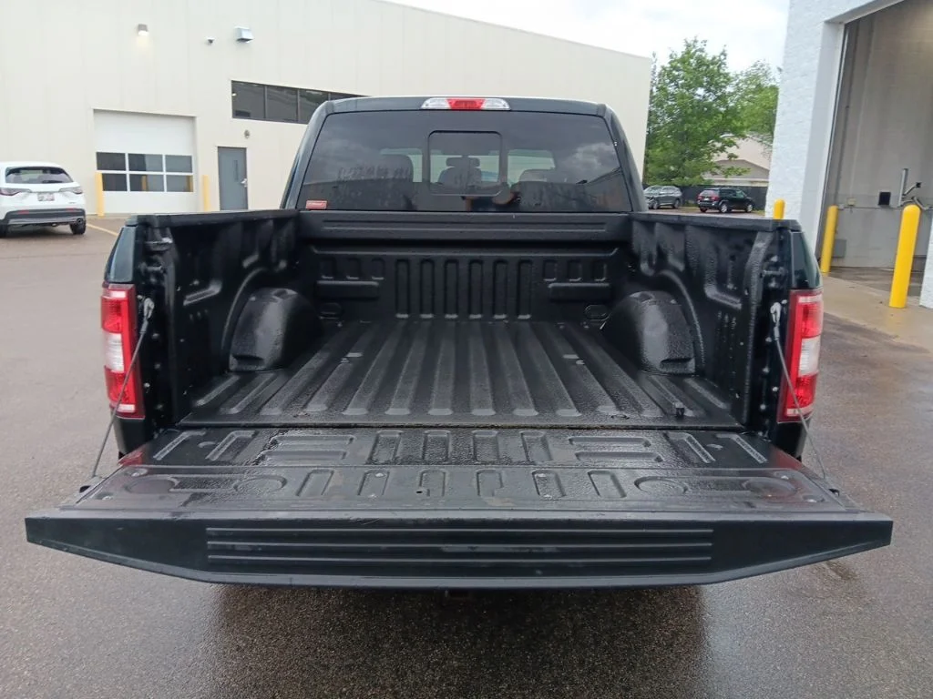 Used 2018 Shadow Black Ford XLT image 44
