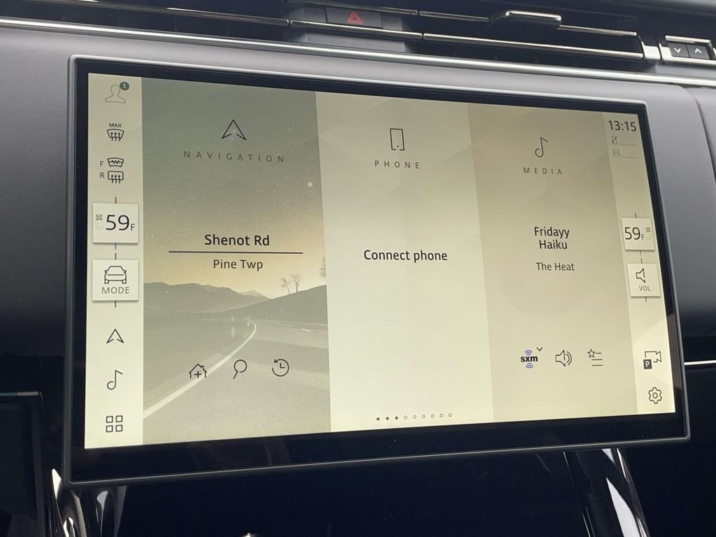 New 2026 Fuji White Land Rover Dynamic SE image 22