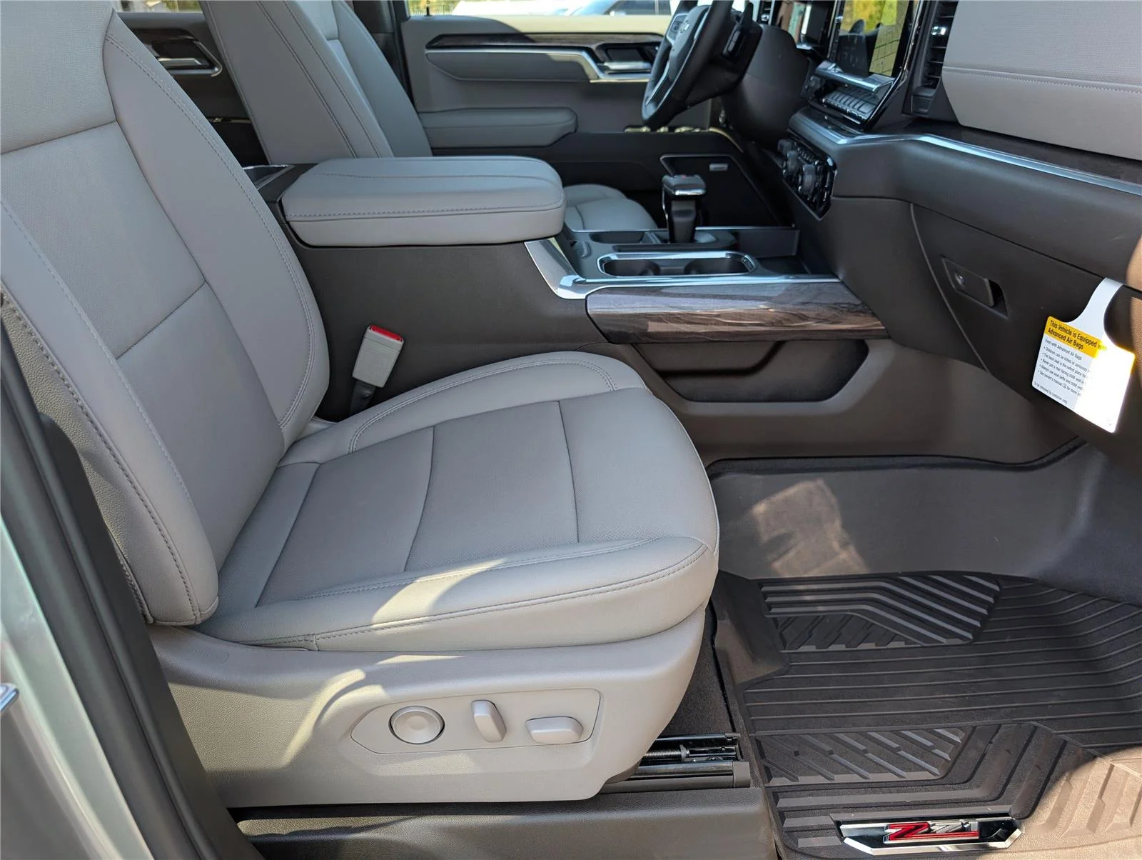 2026 Chevrolet Silverado 1500 LTZ - Photo 39