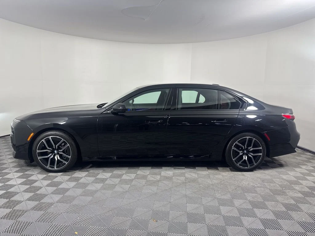 Used 2025 Black Sapphire Metallic BMW 740i xDrive image 8