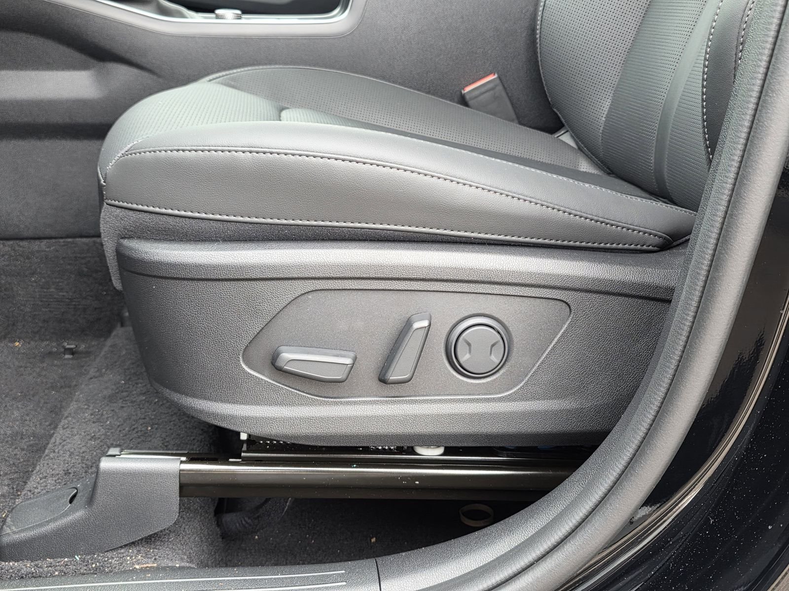New 2026 Black Kia S image 10