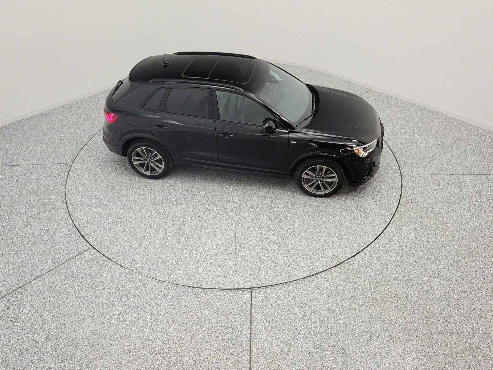 Used 2025 Mythos Black Metallic Audi S line Premium image 12