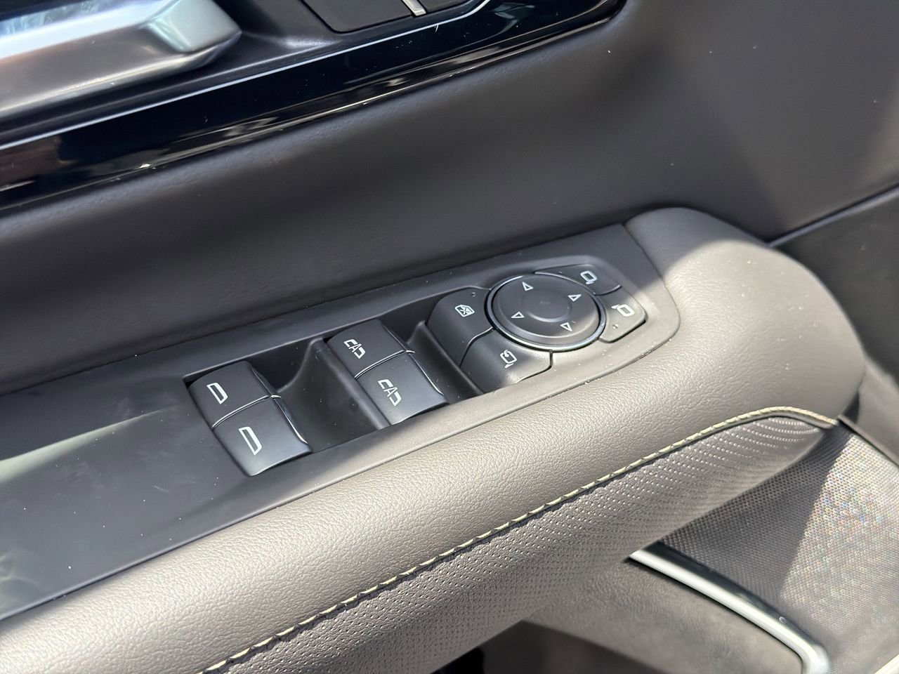 2026 Chevrolet Tahoe Premier - Photo 23