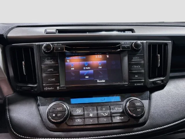 Used 2017 White Toyota XLE image 15