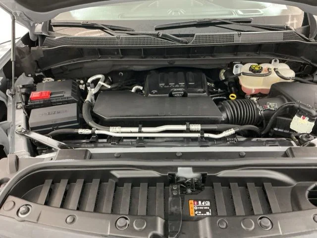 Used 2024 Gray Chevrolet Custom image 27