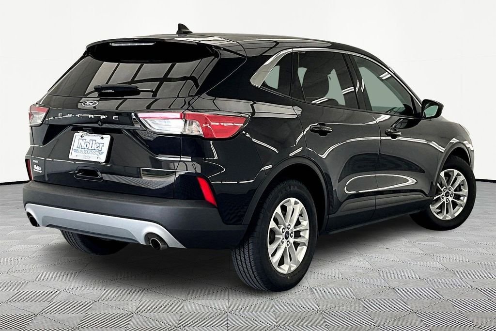 Certified 2022 Ford Escape SE with VIN 1FMCU0G64NUA07587 for sale in Kansas City