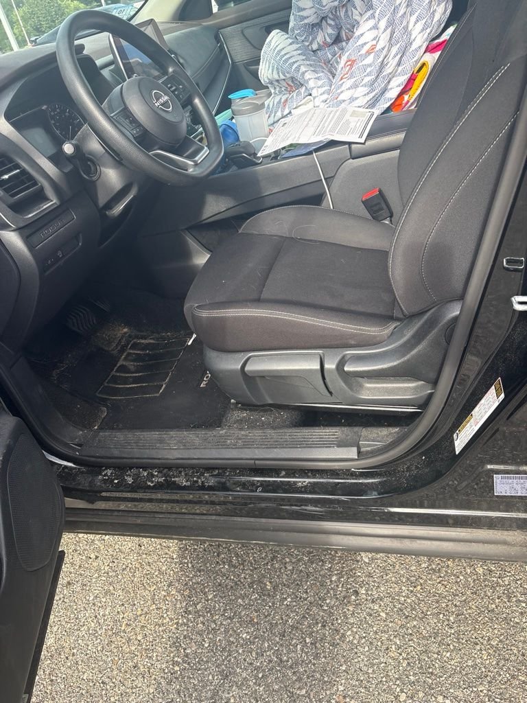 Used 2023 Black Nissan S image 2