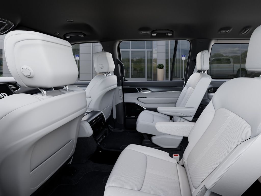New 2026 Bright White Clear-Coat Exterior Paint Jeep  image 23