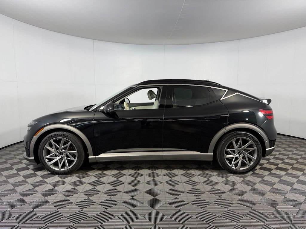 Used 2023 Black Genesis Advanced image 11