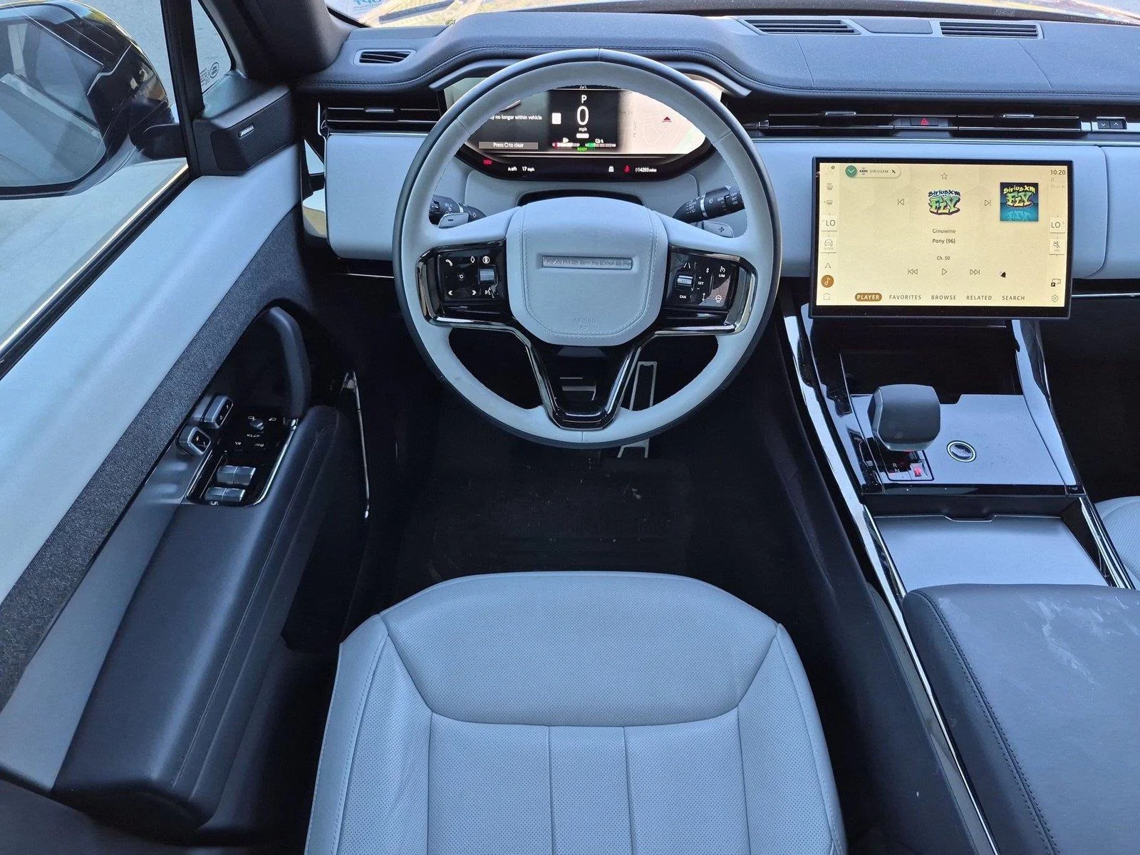 Used 2025 Eiger Grey Metallic Land Rover Dynamic SE image 28