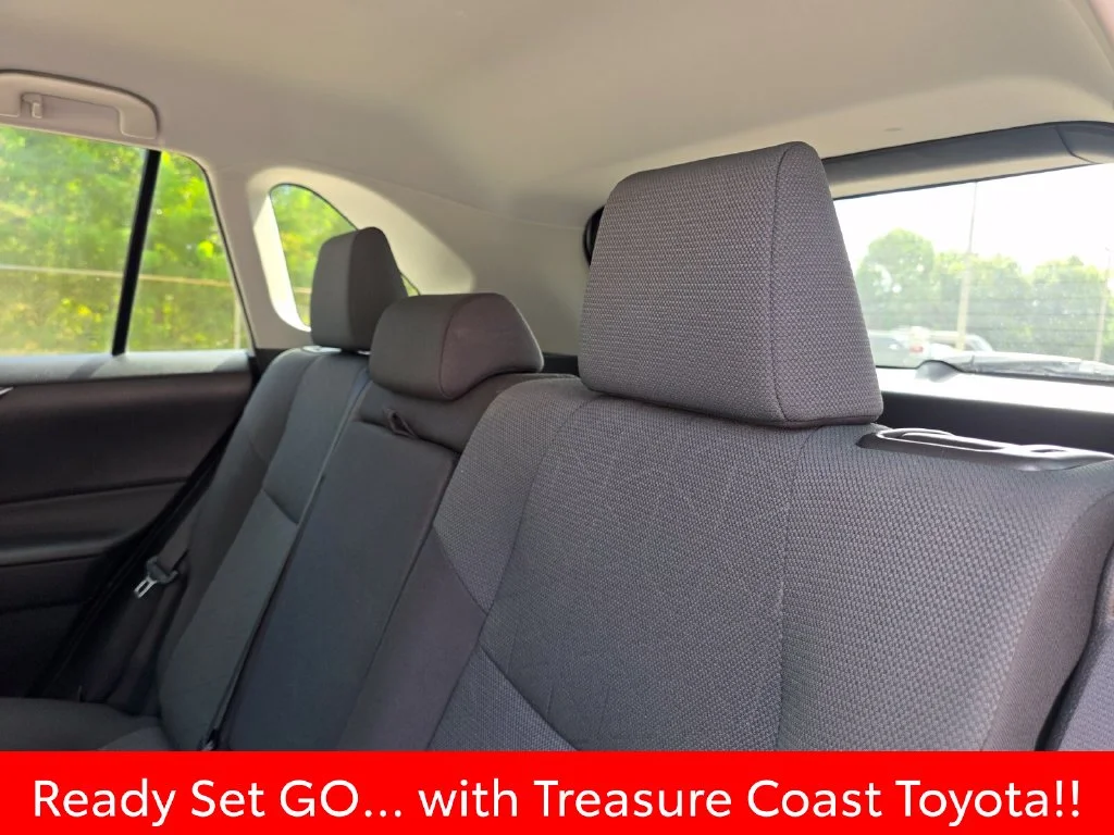 Used 2025 White Toyota XLE image 22