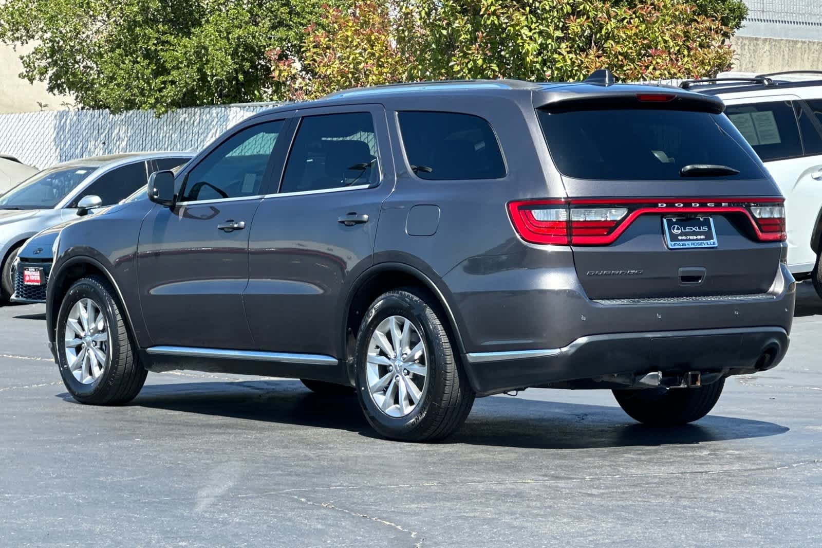 Used 2017 Granite Metallic Clearcoat Dodge SXT image 7
