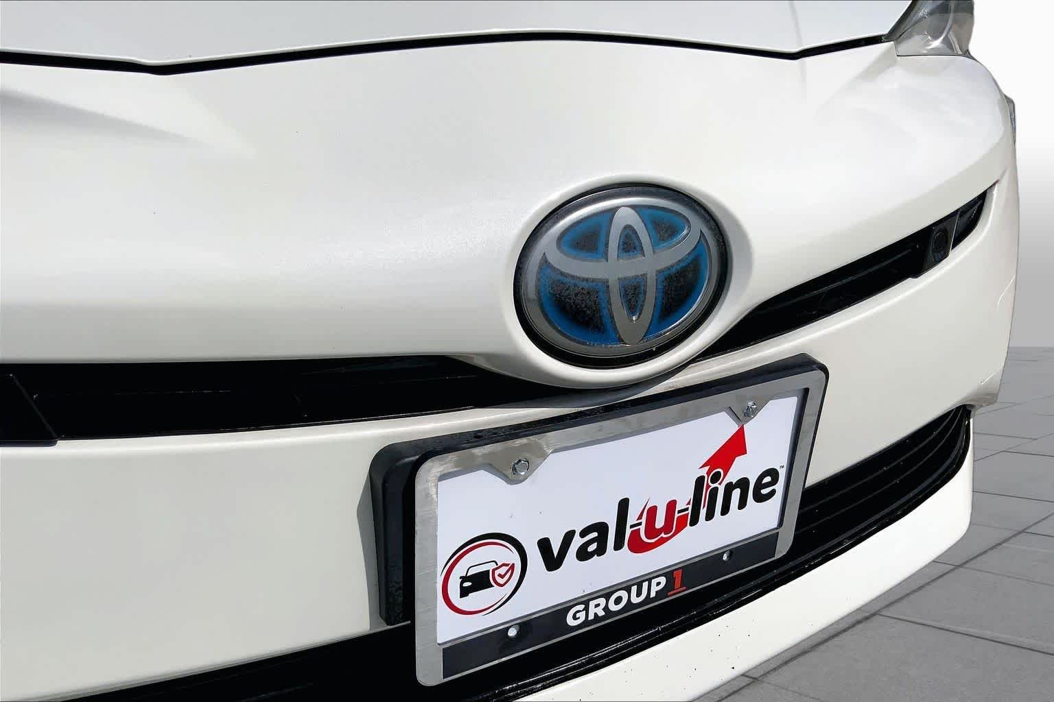 Used 2017 Blizzard Pearl Toyota Four image 29