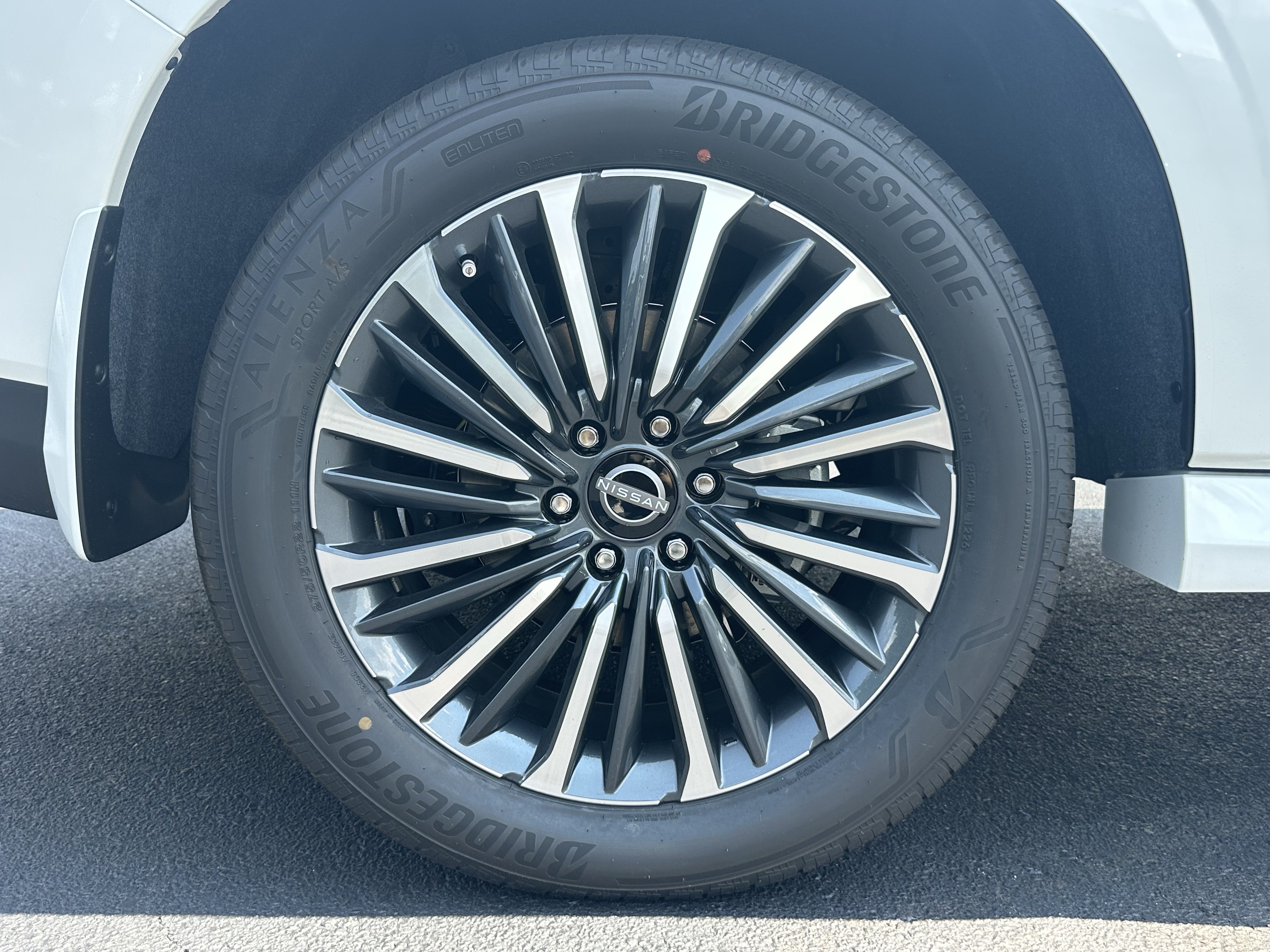 New 2026 Everest White Pearl Tricoat Nissan Platinum Reserve image 18