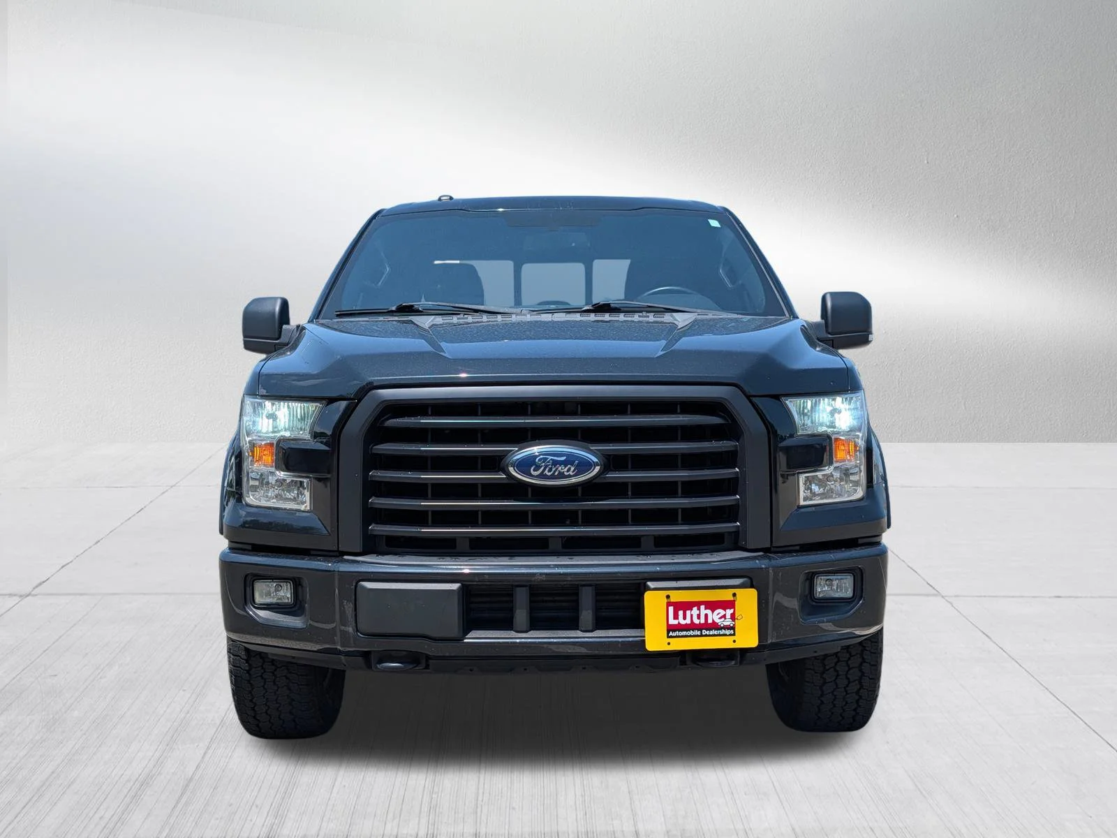 Used 2015 Tuxedo Black Metallic Ford XLT image 2