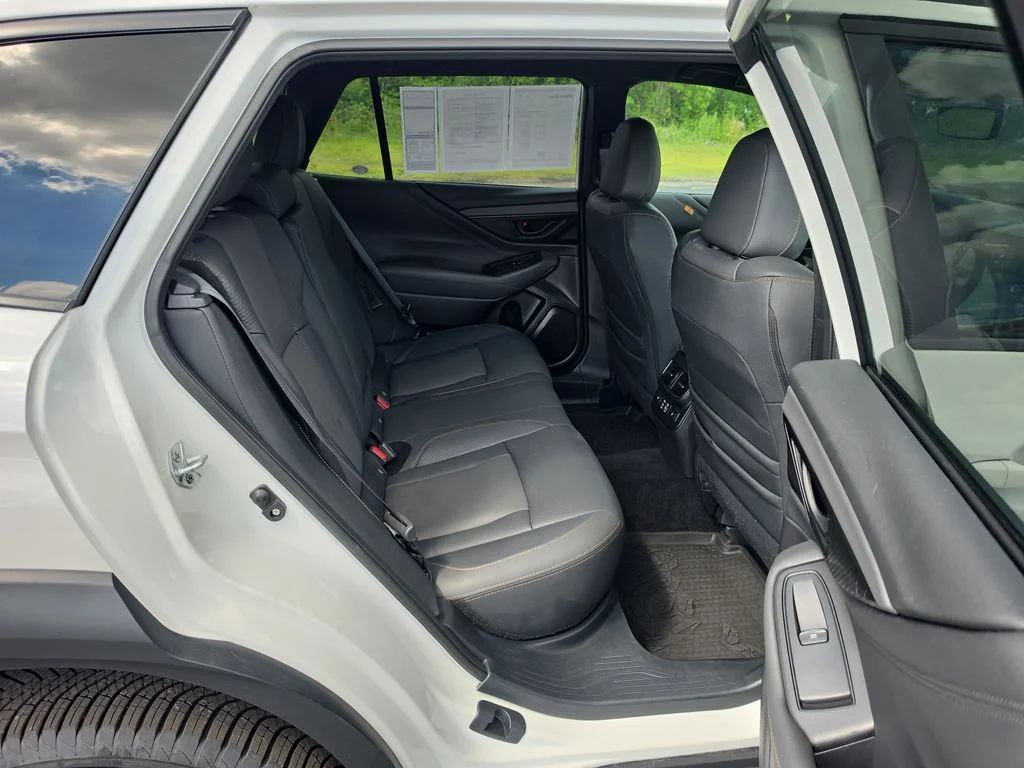Used 2025 White Subaru Wilderness image 12