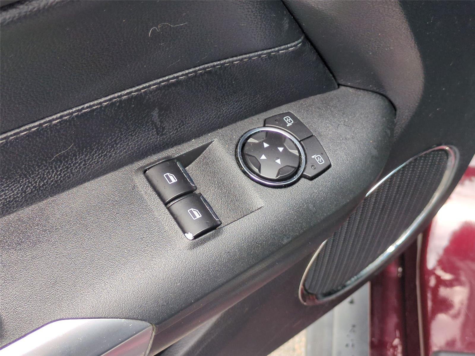 Used 2018 Royal Crimson Metallic Tinted Clearcoat FORD GT image 16