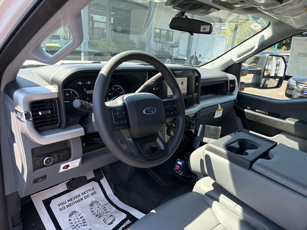 New 2026 Oxford White Ford Mechanics Body image 23