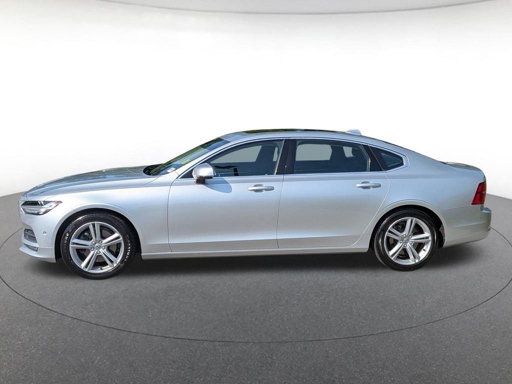 Used 2018 Volvo S90 Momentum with VIN LVY982MK7JP021422 for sale in West Columbia, SC