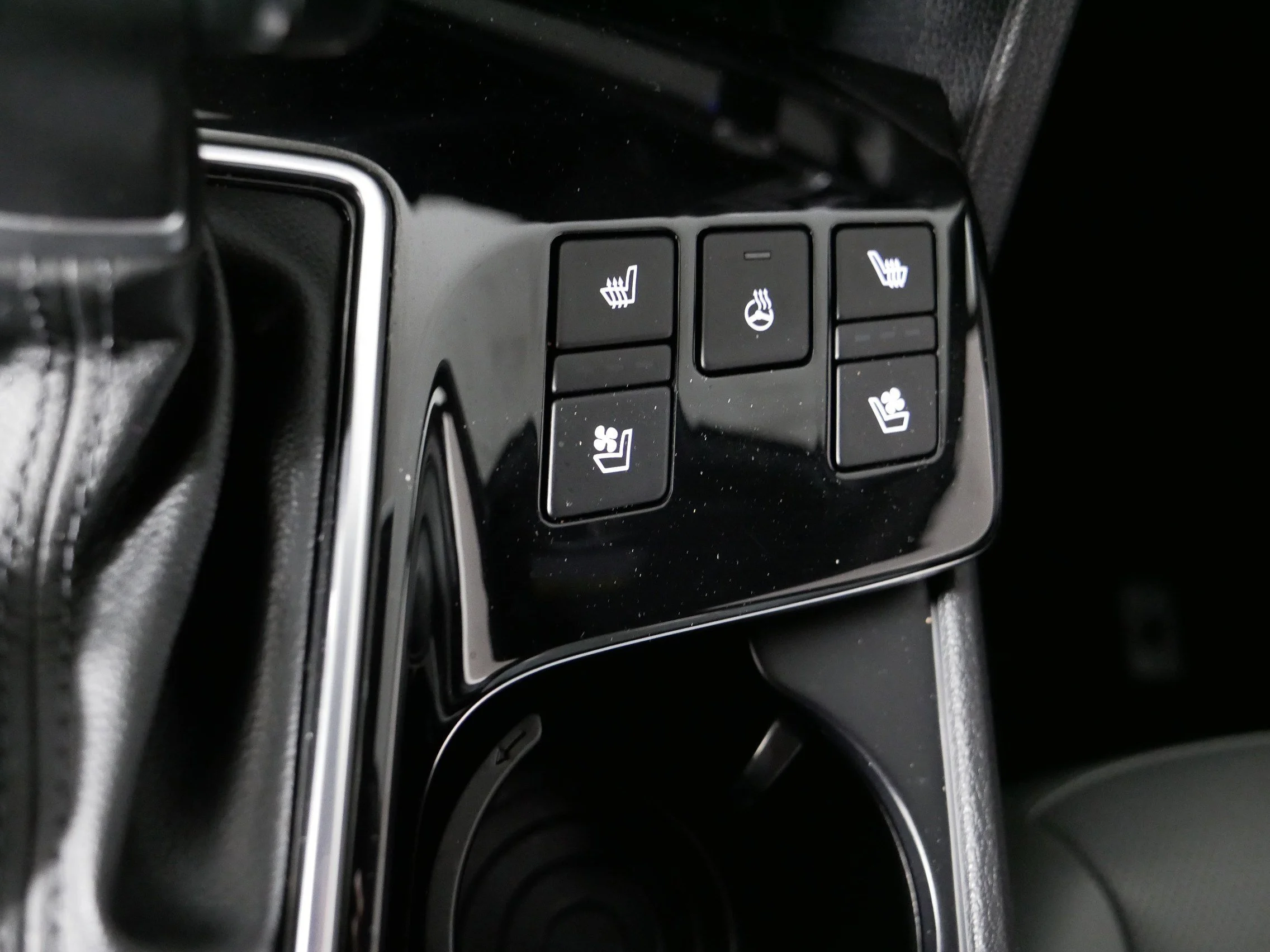 Used 2023 Ebony Black Kia X-Pro Prestige image 30
