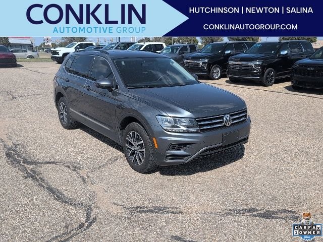 Used 2020 Gray Volkswagen 2.0T SE image 1