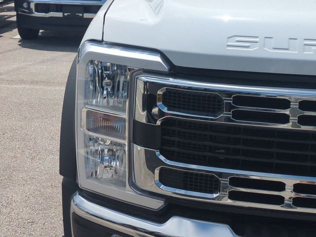 2025 Ford F-450 Super Duty Chassis Cab XL - Photo 6