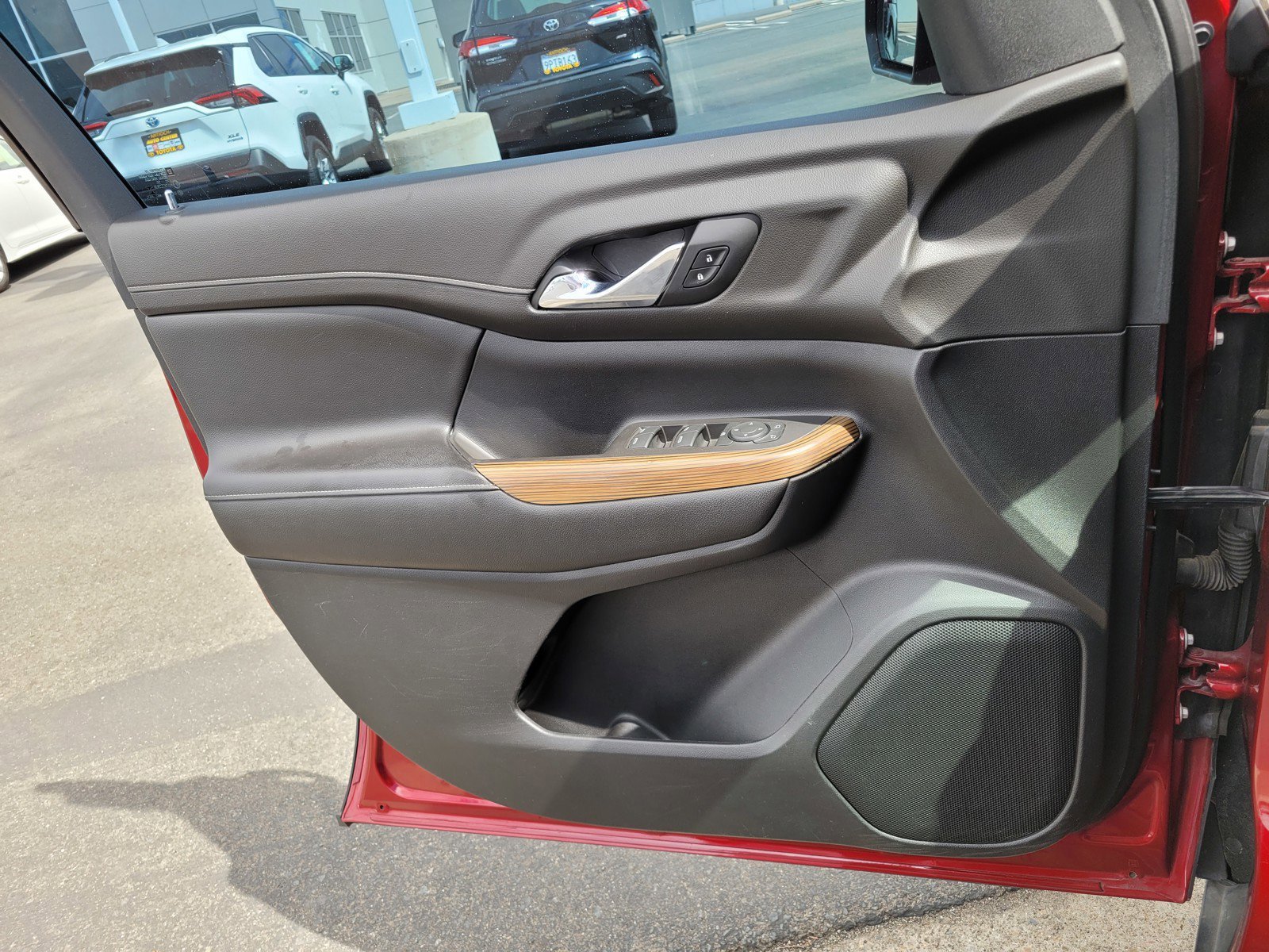 Used 2019 Red Quartz Tintcoat GMC SLE image 27