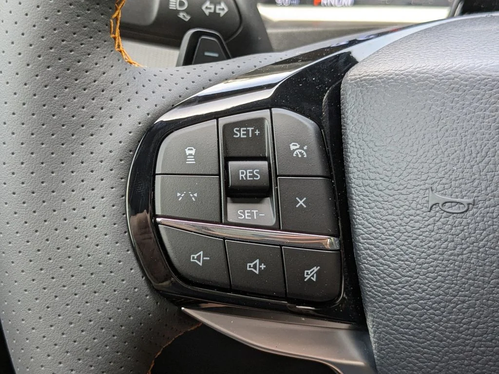 New 2026 Star White Metallic Tri-Coat Ford Tremor image 26
