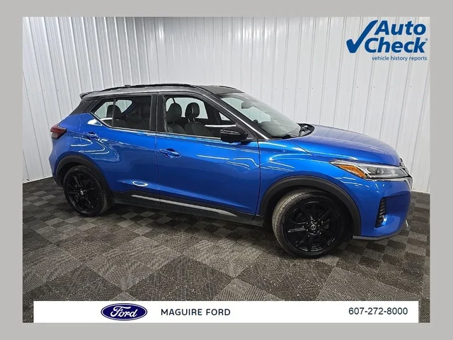 2021 Nissan Kicks SR