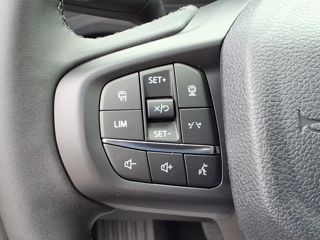 New 2026 Marsh Gray Ford XLT image 18