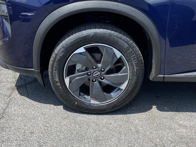 2025 Nissan Rogue SV - Photo 10