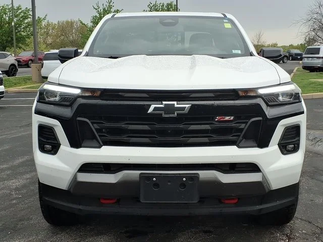 Certified Used 2024 White Chevrolet Z71 image 26
