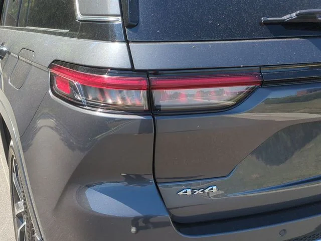 Used 2022 Gray Jeep Overland image 21
