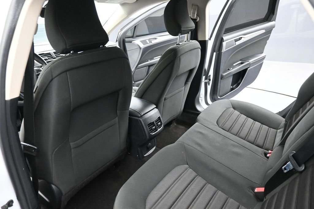 Used 2019 White Ford SE image 23