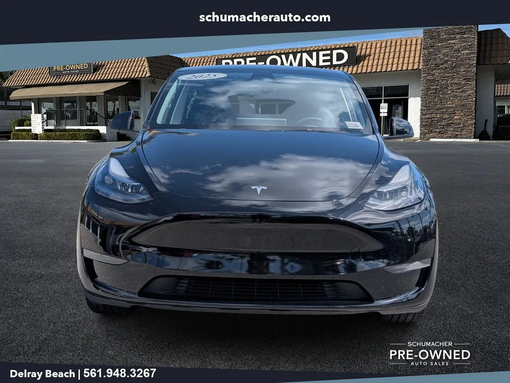 Used 2025 Tesla Model Y Long Range with VIN 7SAYGDED8SF255441 for sale in West Palm Beach, FL