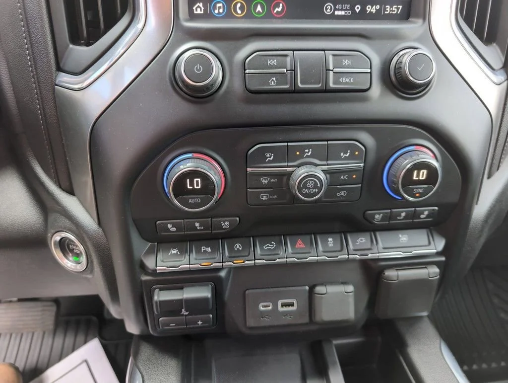 2021 Chevrolet Silverado 1500 LTZ - Photo 23