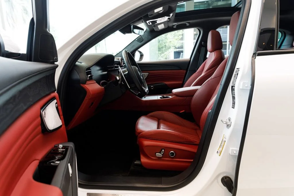 Used 2023 Bianco Maserati Modena image 25