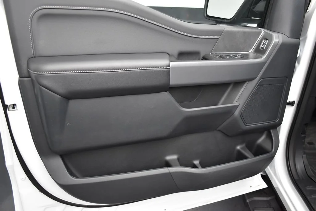 New 2026 Oxford White Ford XLT image 20