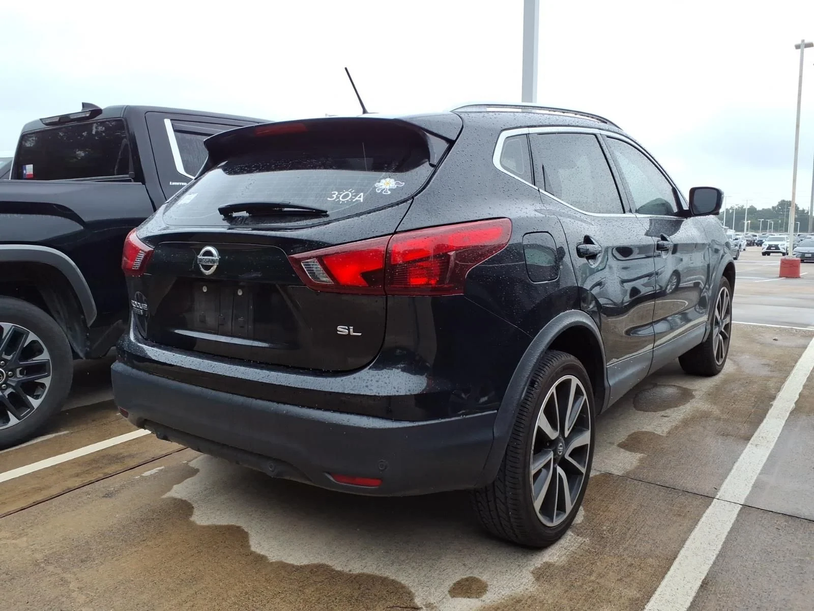 Used 2019 Black Nissan SL image 7