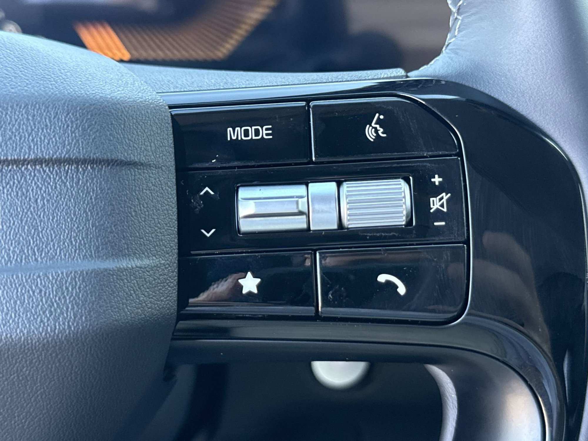 2026 Kia Sorento X-Line EX - Photo 24