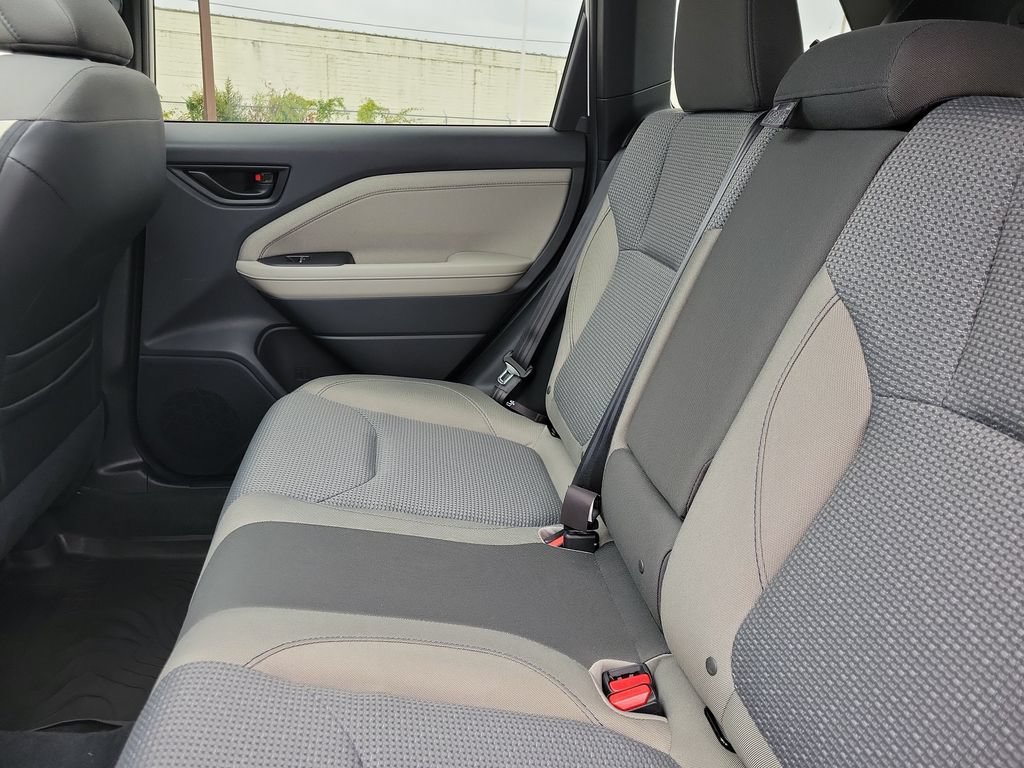 Used 2025 White Subaru Premium image 11